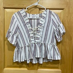 H.W.W white crop top lace front size XS